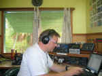 V31AD_N5DDinShack5.jpg (97265 bytes)